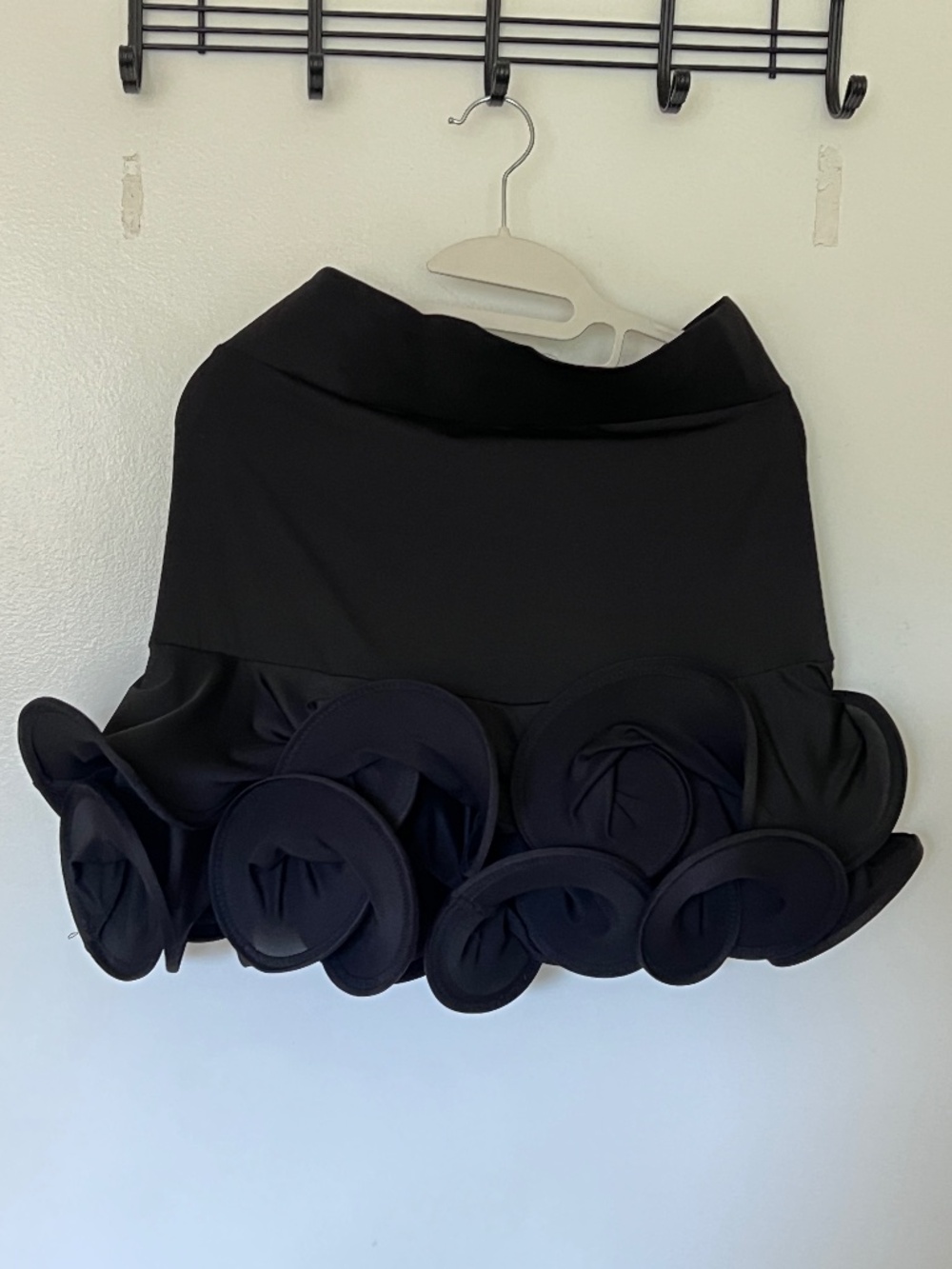 GRACIA Black Ruffled Mini Skirt